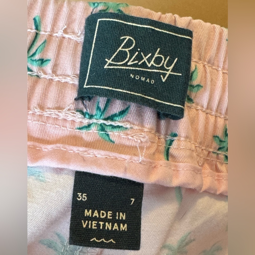 Bixby Pink and Green Patterned Shorts 35/7 - Picture 2 of 5